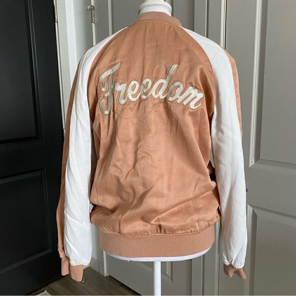 Kendall & Kylie Blush Pink and White Rose Gold Embroidered Bomber Jacket Size S - Picture 4 of 8